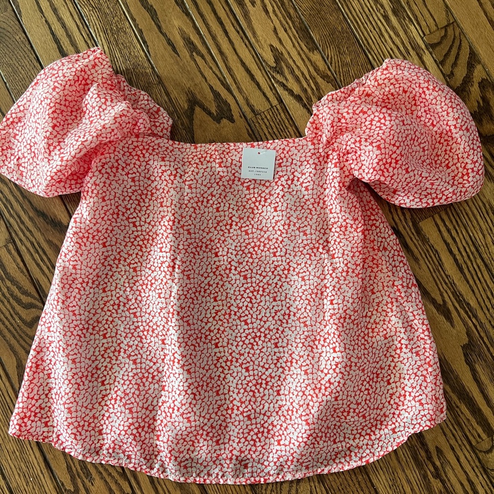 BNWT Club Monaco Melaina Top, size 2